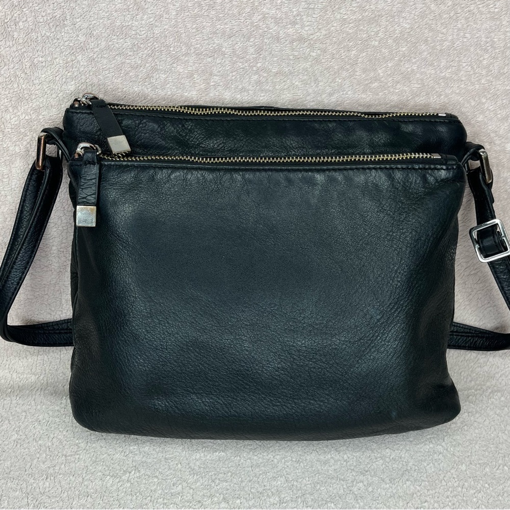 Vintage Margot Leather Convertible Crossbody/Shoulder Bag Purse Black 2 Pockets - Picture 2 of 12